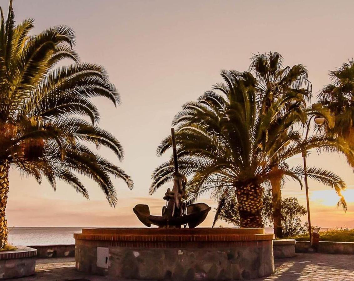 Casa Vacanze Il Paese Dipinto Монтеджордано Экстерьер фото